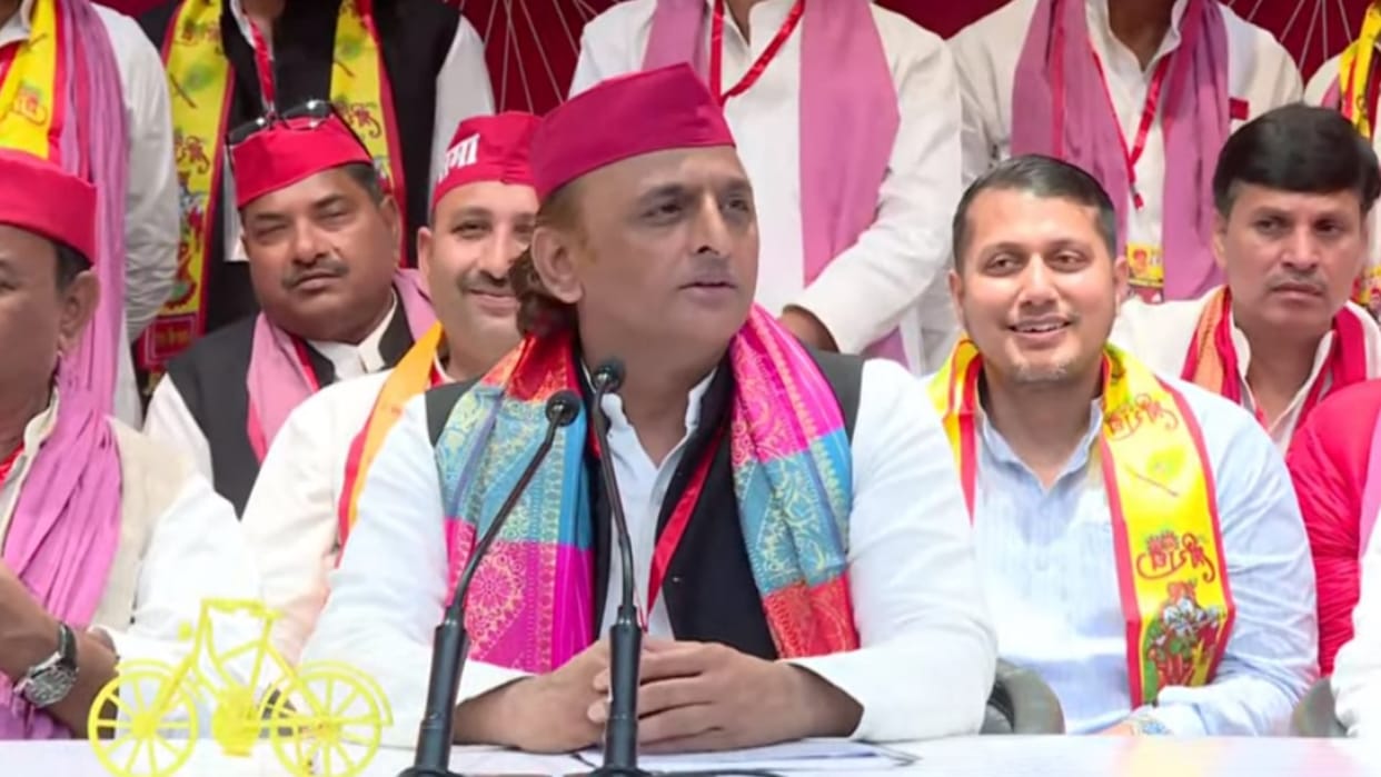 UP: News: Akhilesh Yadav said- Emergency-like situation for traders in BJP rule