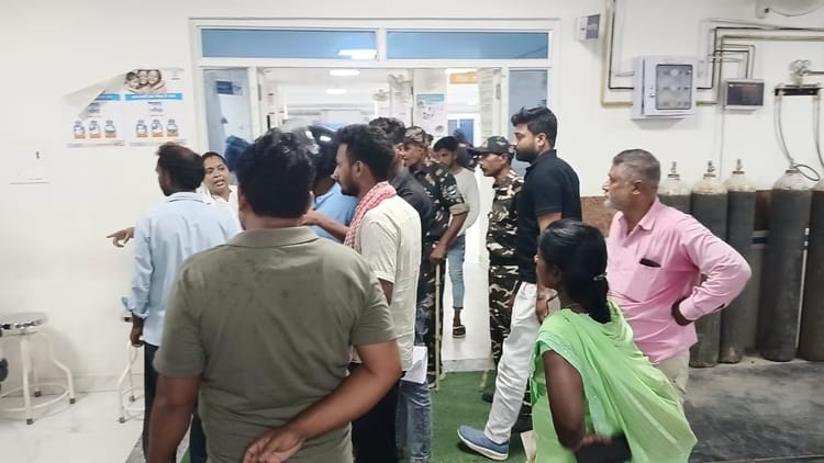 Bihar Accident: सीवान में दो बाइकों की टक्कर में एक युवक की दर्दनाक मौत, दूसरा गंभीर