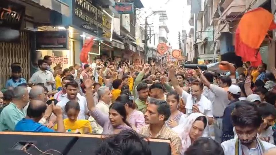 Lord Shri Jagannath 25th Rath Yatra was taken out with great pomp in Hapur
