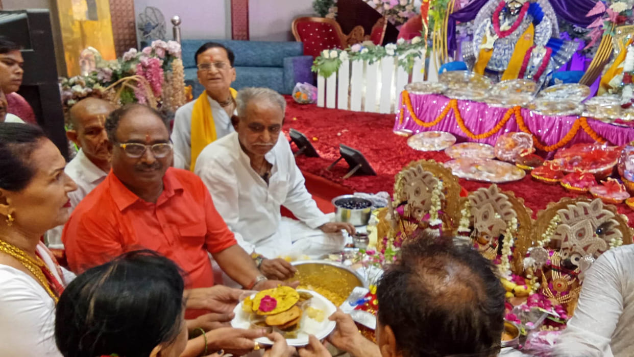 Kanpur: Bhajan evening program organized