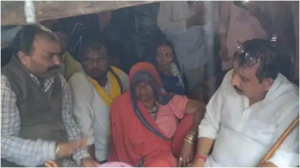 bulldozer action on tribal families in Khevni Sanctuary Minister Vijay Shah meet affected family