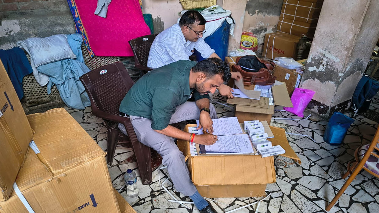 Kanpur: Both medical stores could not give details of purchase and sale of medicines
