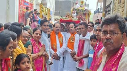 जगन्नाथ रथयात्रा में शामिल विधायक वोरेंद्र सिंह राना व अन्य