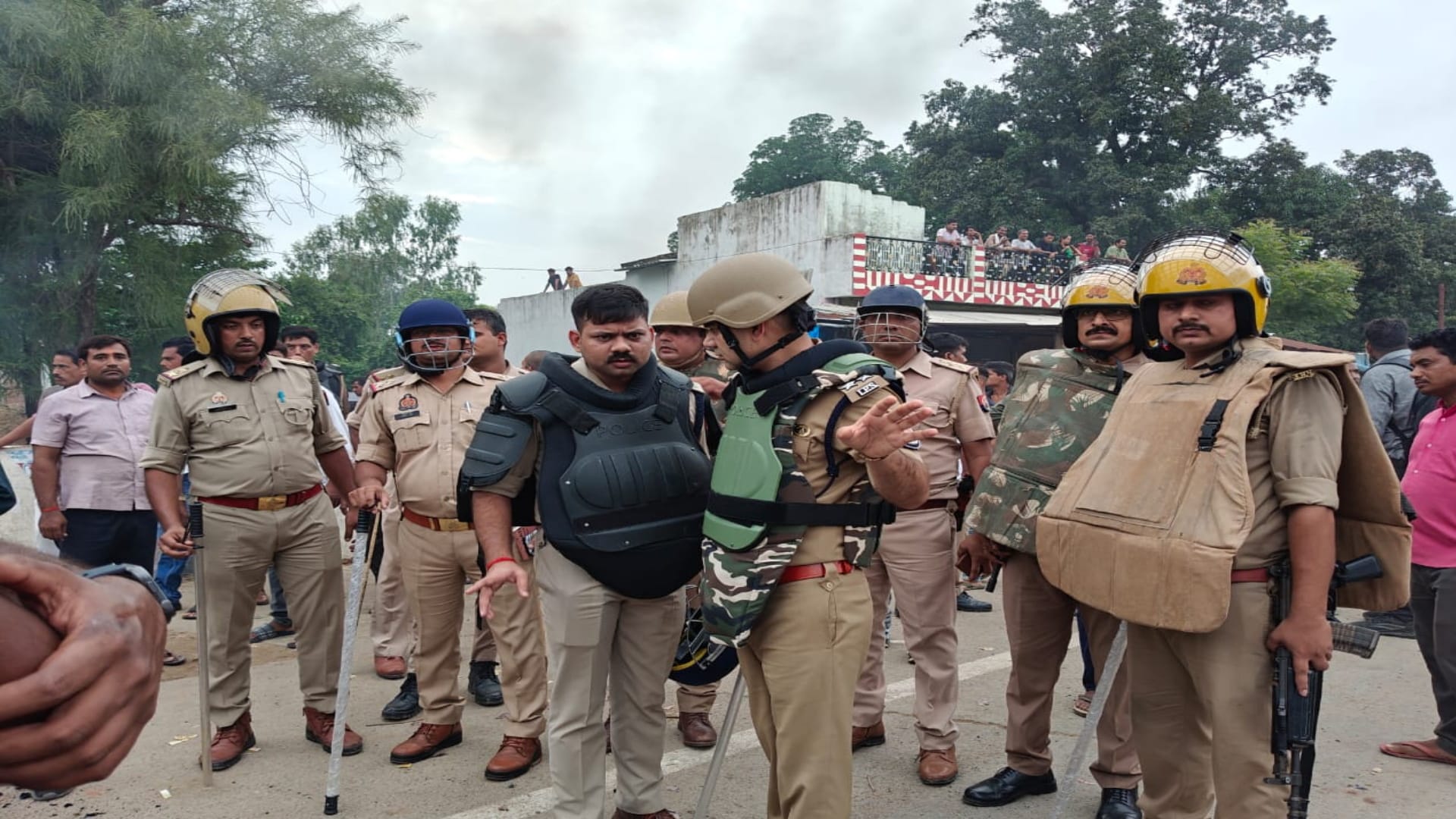 Bhim Army workers got angry after MP Chandrashekhar was put under house arrest, vandalised police vehicles