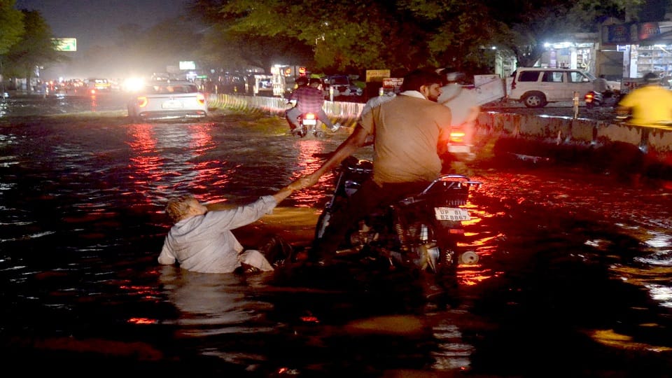 Aligarh condition due to rain