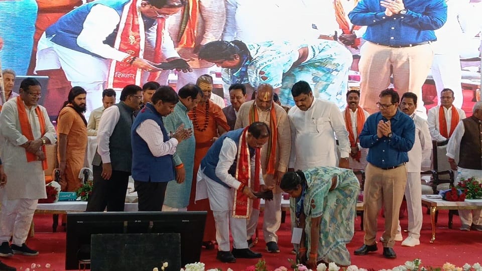 CM Sai inaugurated Biotech Pvt Ltd Herbals Extraction Unit and Central Warehouse in Durg