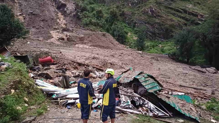 Uttarkashi Cloudburst: यमुनोत्री हाईवे पर सिलाई बैंड के पास बादल फटा...नौ मजदूर लापता, दो के शव बरामद