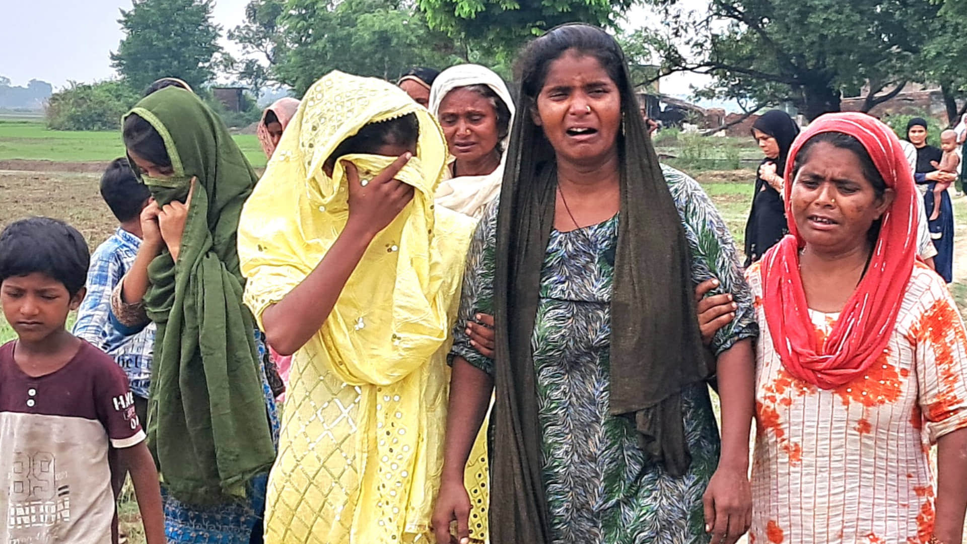 Body of girl found in garden in basti 45 wounds on body