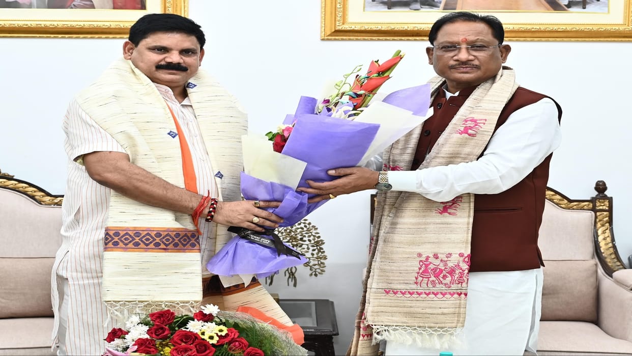 Raipur news: State Union Minister Satish Chandra met to CM vishnudeo Sai, discussions on this matter