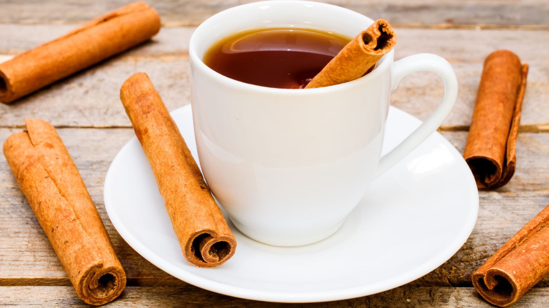 What to do if there are ants in the sugar container mein chiti lagane par kya kare