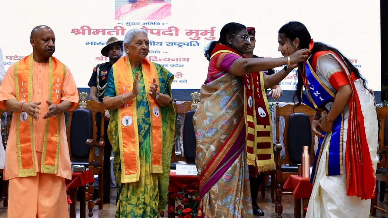 22 meritorious students got medals in convocation ceremony of IVRI Bareilly