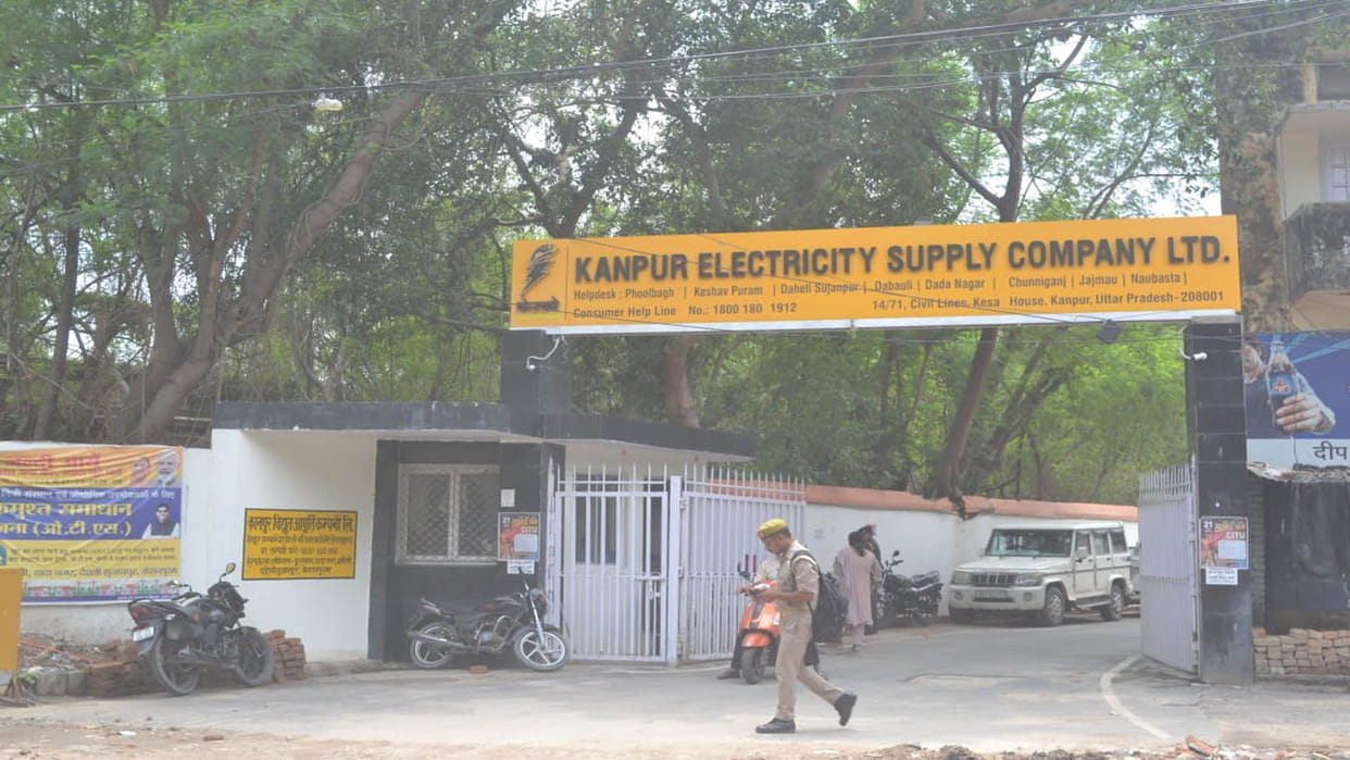 Kanpur KESCO new helpline number 18004101912 has been issued for resolving electricity related problems