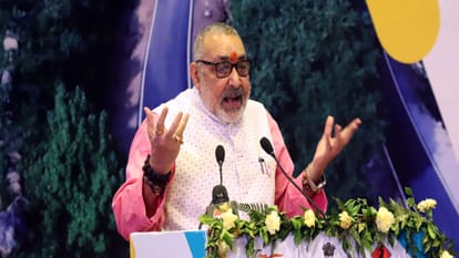 केंद्रीय मंत्री गिरिराज सिंह