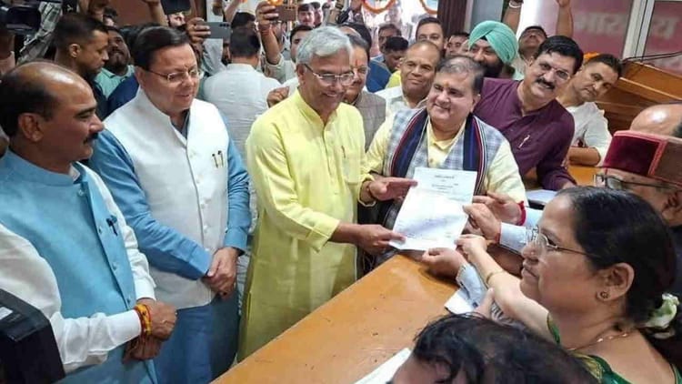 Uttarakhand BJP: महेंद्र भट्ट का दोबारा प्रदेश अध्यक्ष बनना तय, किया नामांकन, सीएम सहित वरिष्ठ नेता रहे मौजूद