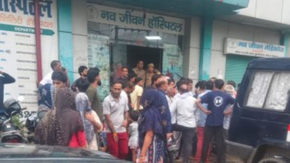 woman died after delivery due to lack of timely treatment in Greater Noida