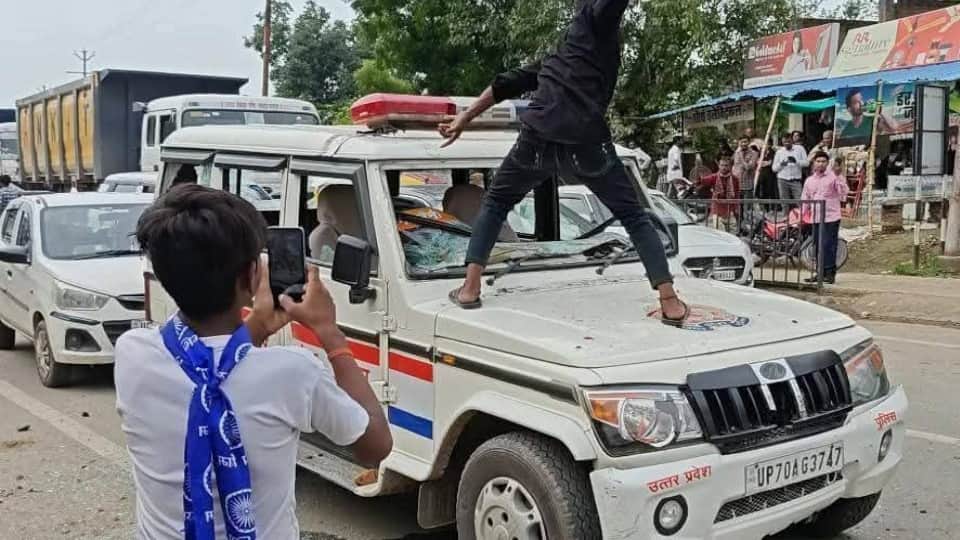 Prayagraj riot Some hid behind shutters some saved their lives by running away traders in pain