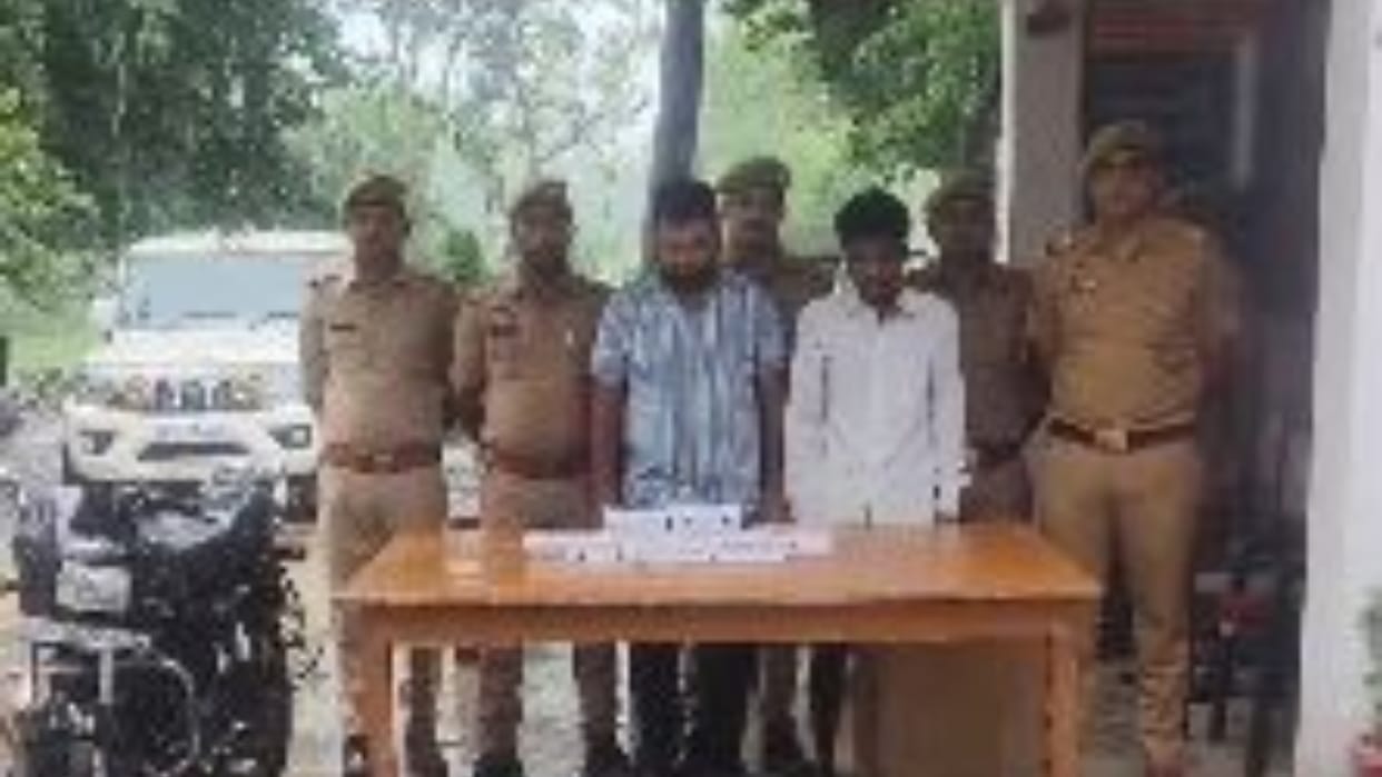 Police arrested two vicious robbers in lakhimpur kheri