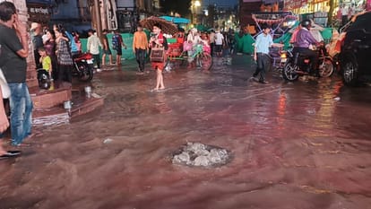 UP Weather news 68.5 mm rain in Banaras in two and one half hours such heavy rain after four years