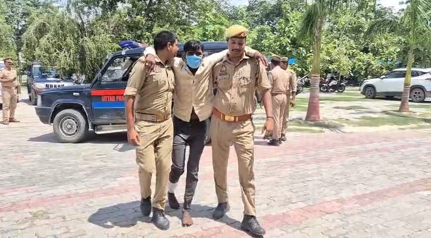 Two wanted accused  cow slaughter arrested  encounter one injured