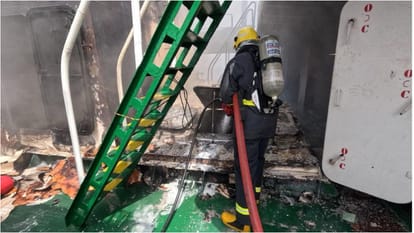 Fire in a ship going to Oman with 14 crew members of Indian origin Navy INS Tabar Saves Life
