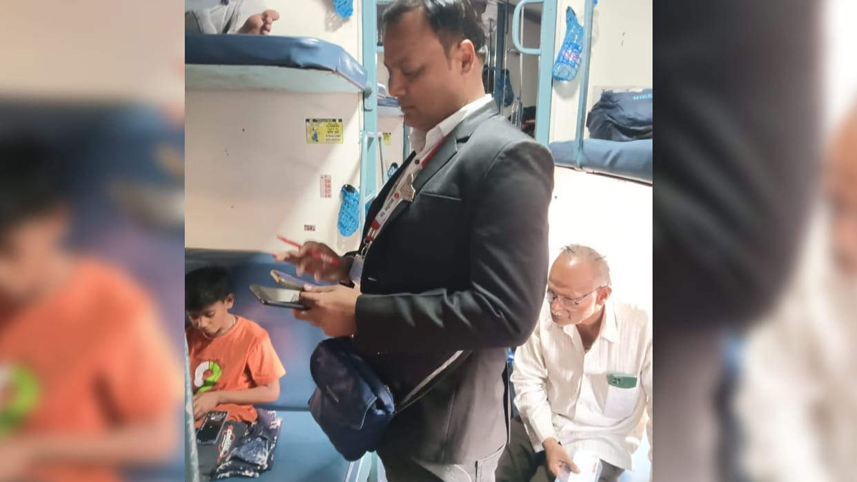 Indian Railways TTE Fine 1. 72 Lakh Rs Amount From Irregular Passengers Appreciated Online Post Goes Viral
