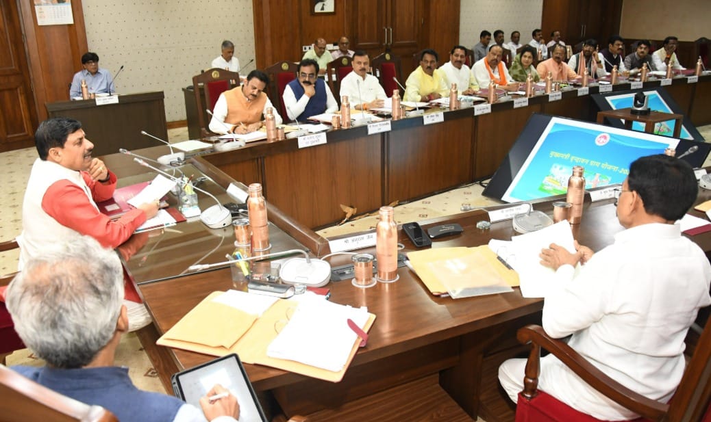 Bhopal: 230 Vrindavan villages will be developed to make the villages self-reliant, Defense University campus