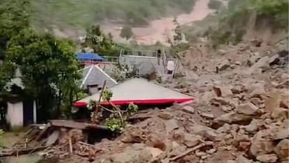 Mandi Cloud Burst victim narrated story suddenly debris came from the hill and Syathi village was wiped out