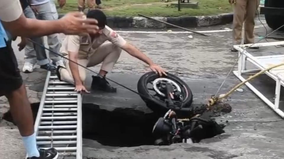 Drive carefully in Chandigarh City roads are sinking