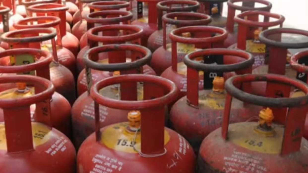Commercial LPG Cylinder Price Cut by Rs 58 in Rajasthan from Today Check New Rates