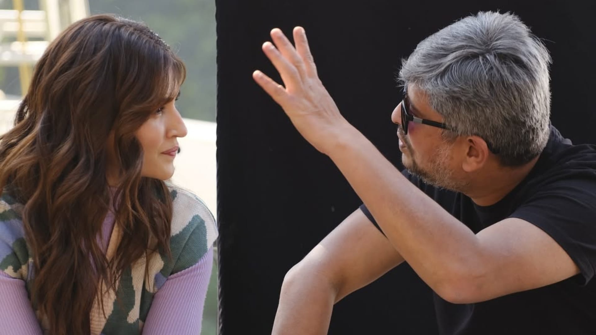 kriti sanon share bts photos from film Tere Ishk Mein Set says Love you guys
