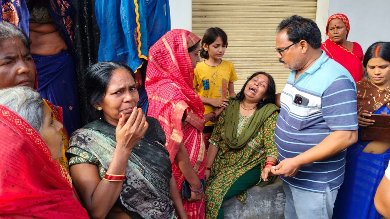 woman death in ballia Family members create ruckus accuse medical negligence