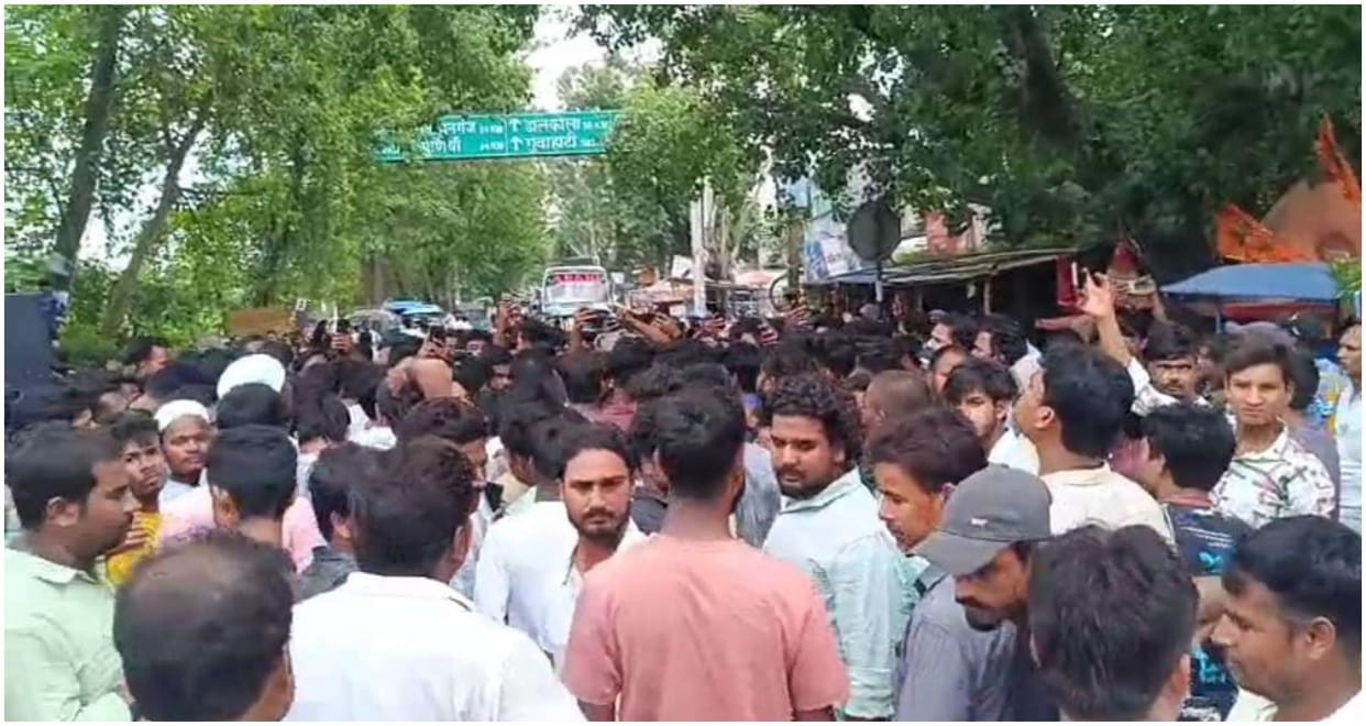 Chaos over arrest of Zila Parishad candidate road blockade and protest led by MLA Anjar Naimi