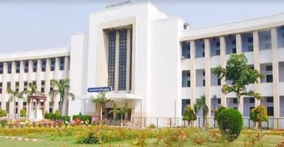 Kanpur GSVM Report Pampering Parenting is Lowering Tolerance Increasing Suicidal Risk Among Teens