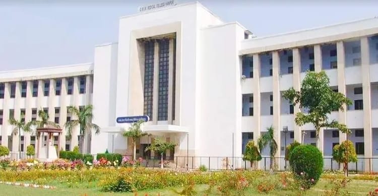 कानपुर GSVM की रिपोर्ट:: 'दुलार भरी पैरेंटिंग' कम कर रही बर्दाश्त की क्षमता, किशोरों में बढ़ रहा सुसाइडल रिस्क