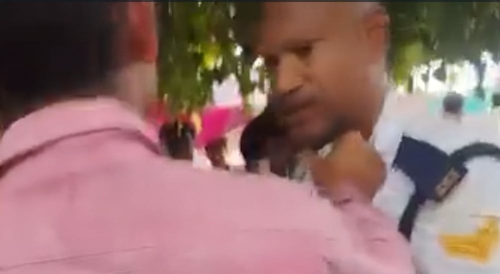 Kanpur A fight broke out between a constable and a youth at Ghantaghar crossing matter is being investigated