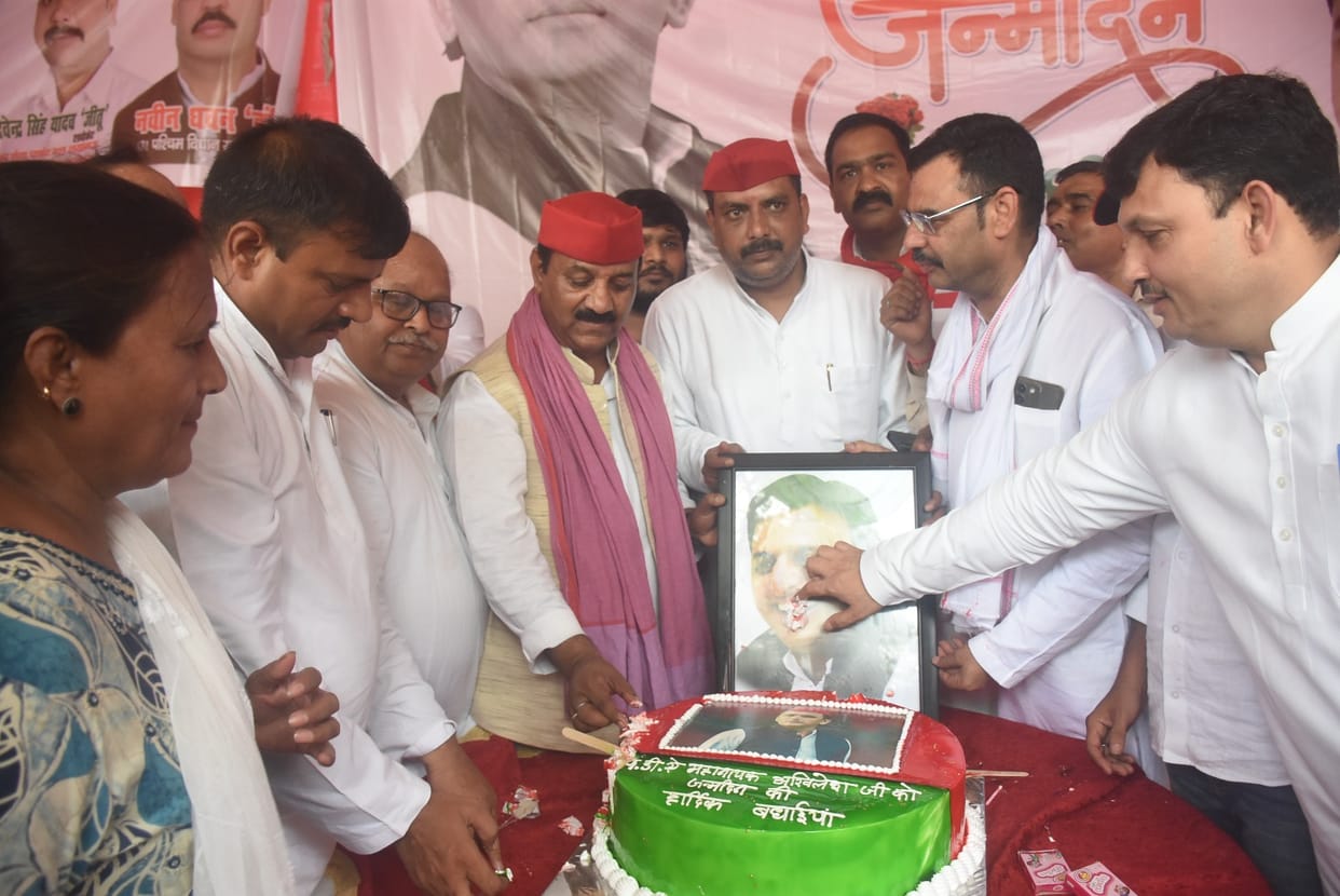 CM Yogi and BSP supremo Mayawati wished Akhilesh Yadav on his birthday