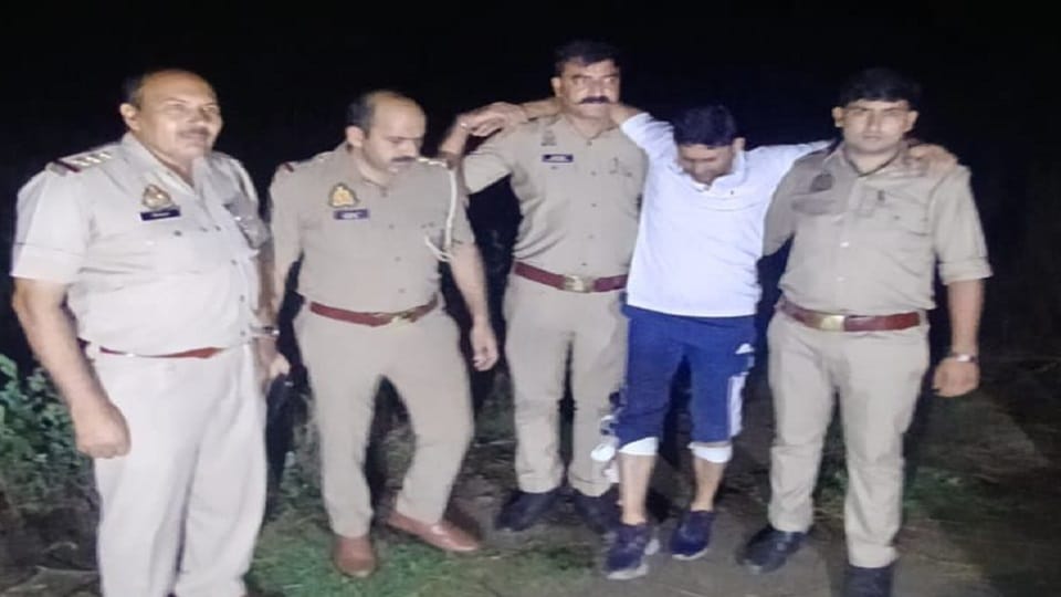 Baghpat: Teacher Mohit, accused of murder of Head Constable Ajay, injured in encounter, shot by police