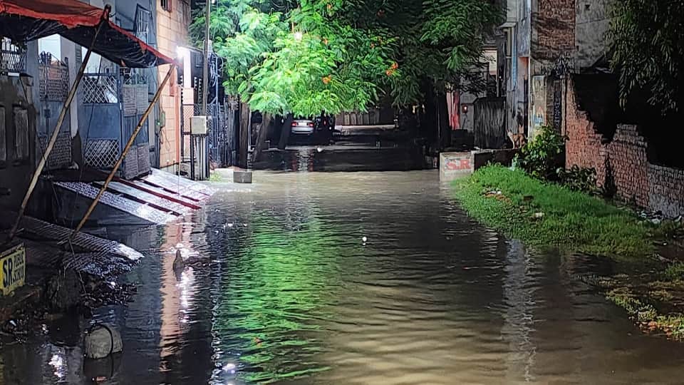 Roads submerged underpass drowned Shocking pictures of Mathura after rain