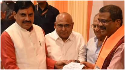 Hemant Becomes MP BJP New President Born in Mathura, Son of Former MP Political Journey Career in Hindi