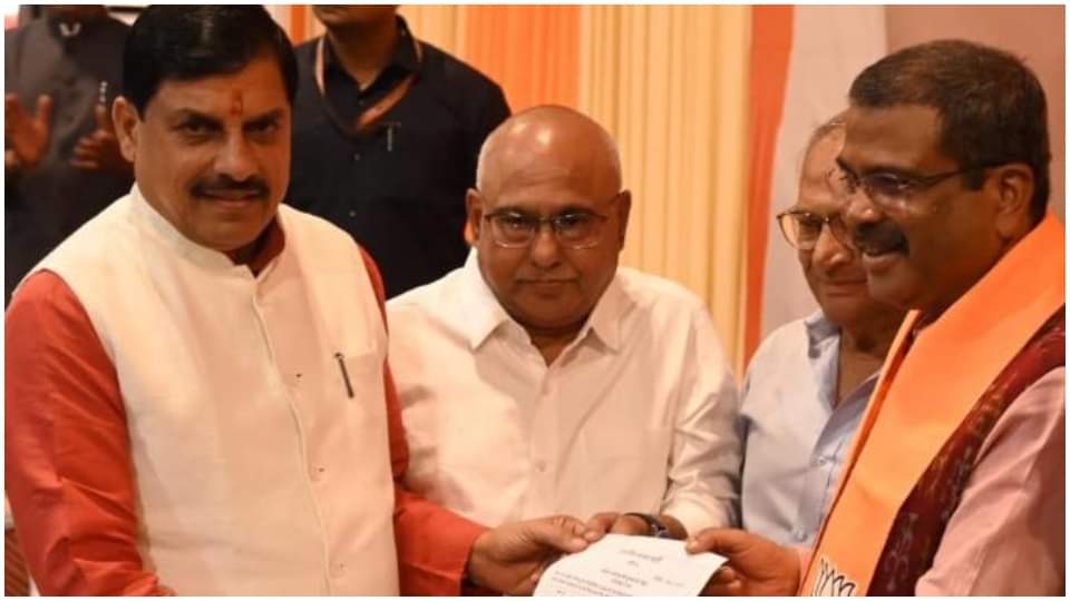 बैतूल से विधायक हैं हेमंत खंडेलवाल।