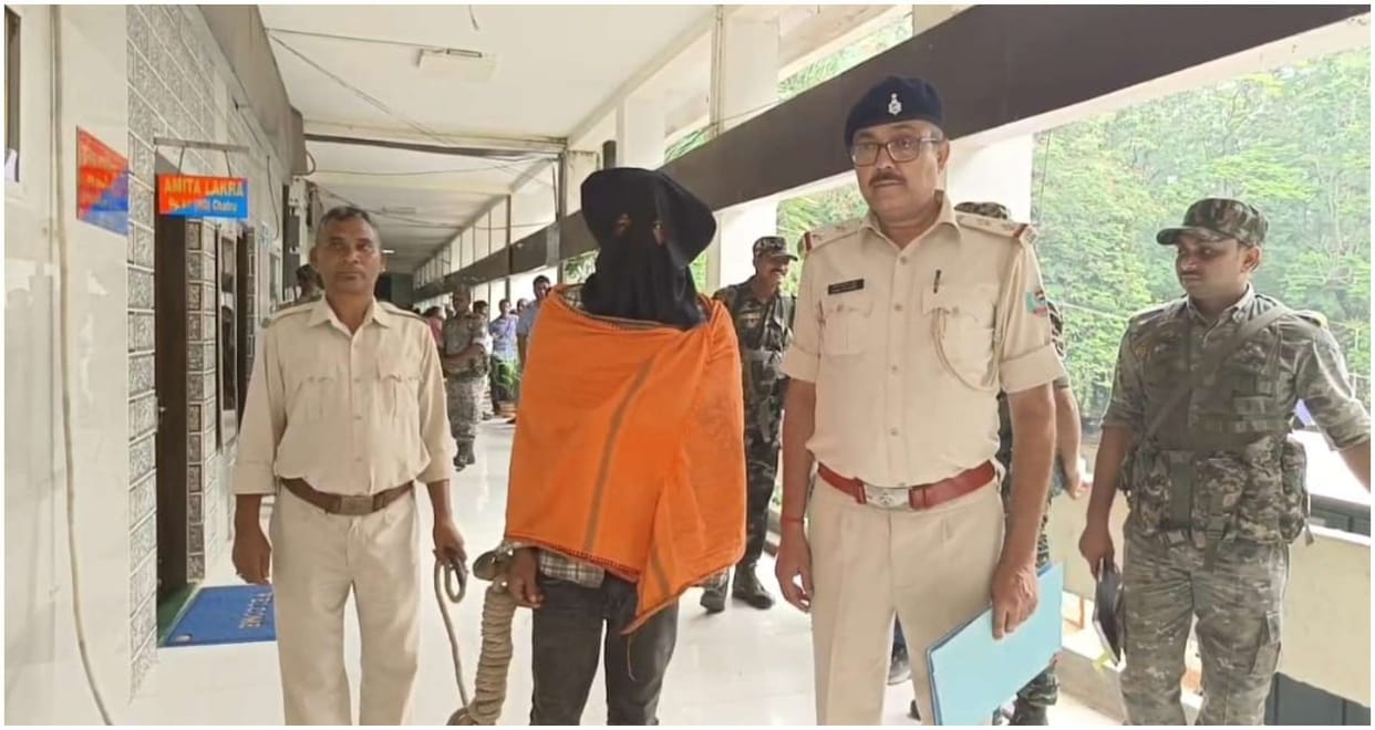Jharkhand: Former TSPC Naxalite arrested during Naxal operation in Chatra, weapons recovered