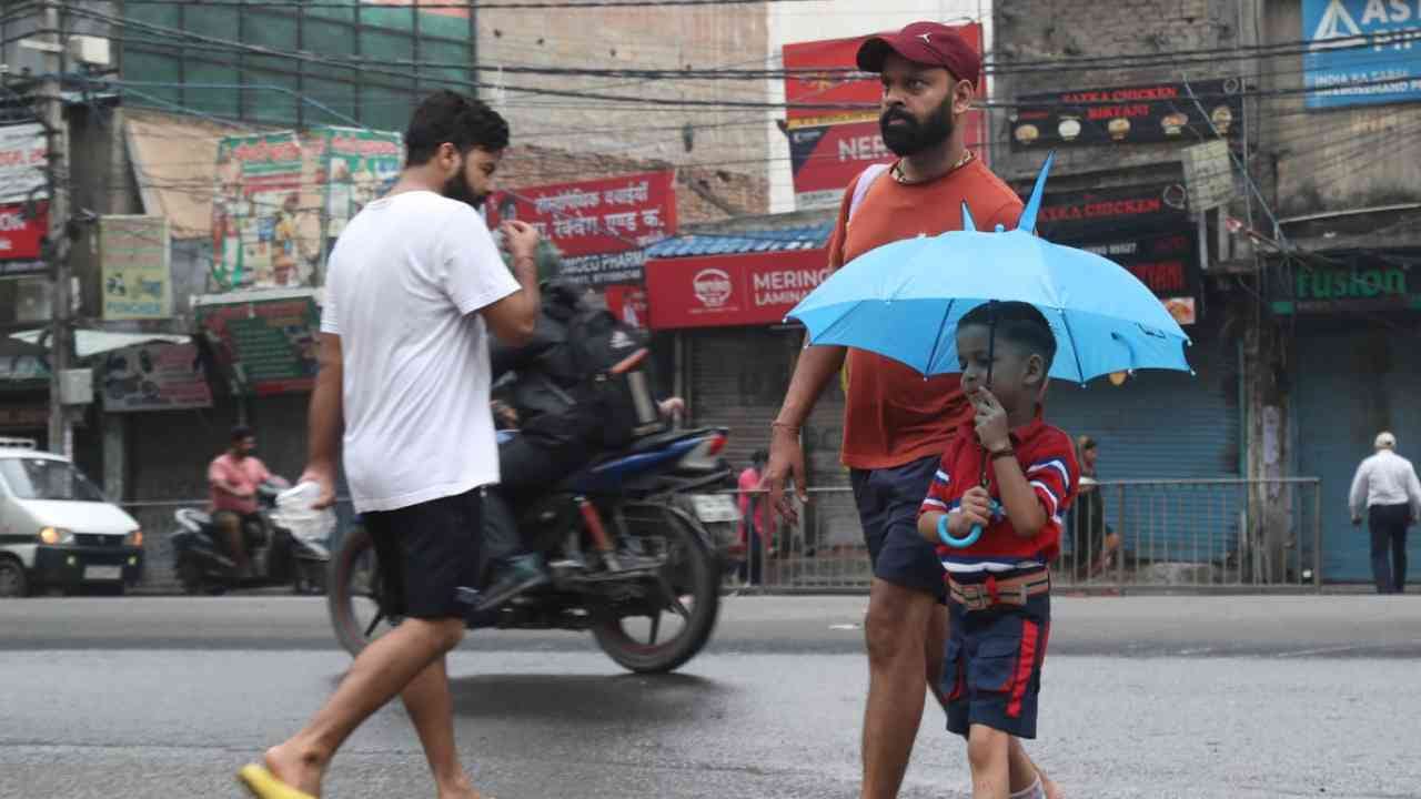 Schools opened in capital Delhi from today  photos