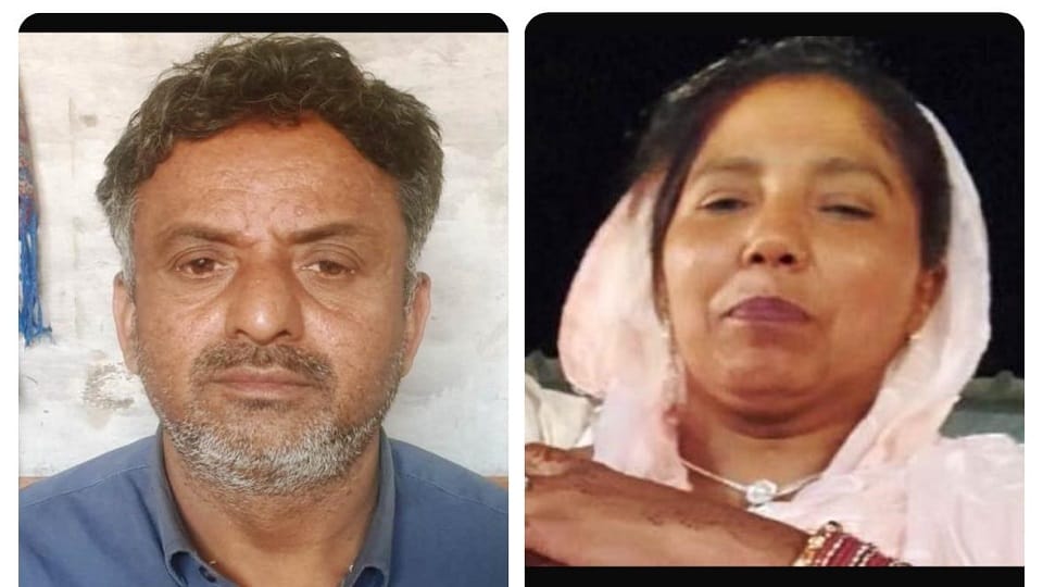 Muzaffarnagar: Truck hits bike and crushes couple, three children cry after seeing dead bodies of parents