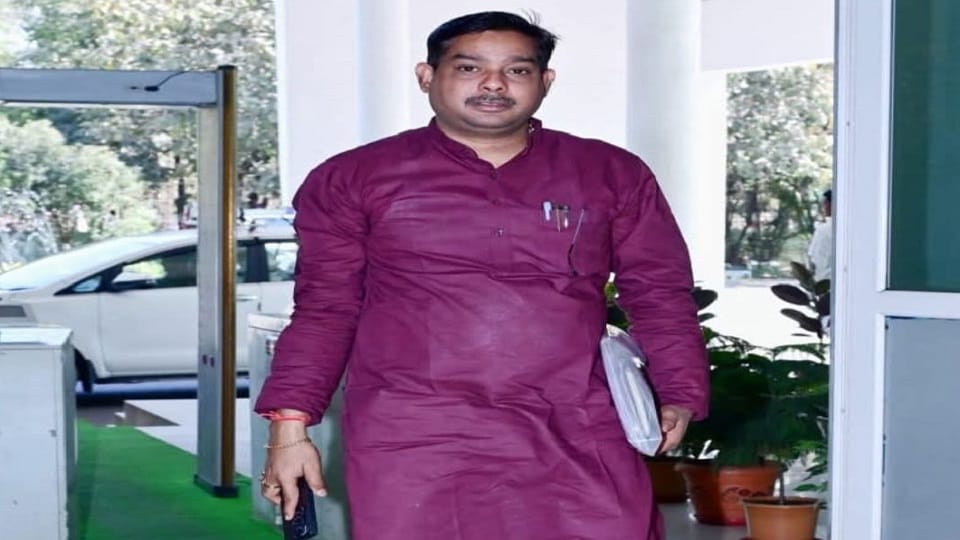 42 lakh fraud case the court sent Jaijaipur MLA Baleshwar Sahu to jail in Janjgir-Champa