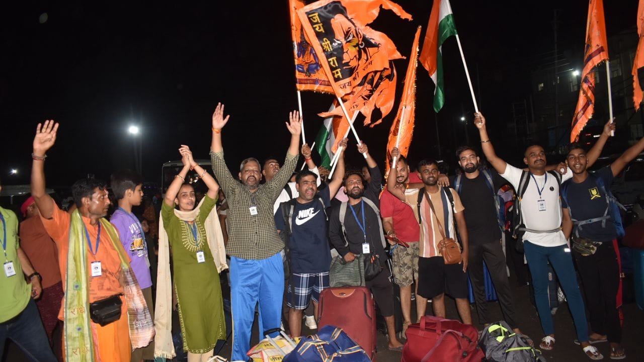 Amarnath Yatra: 38-day long Amarnath Yatra inaugurated, LG Sinha flagged off, photos