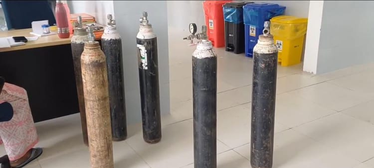 Bihar News: आईसीयू में भर्ती महिला की मौत, स्वजनों ने लगाया ऑक्सीजन नहीं मिलने का आरोप