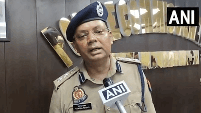 Two People Arrested In Connection With Fake Marksheet Racket In Noida – Amar Ujala Hindi News Live