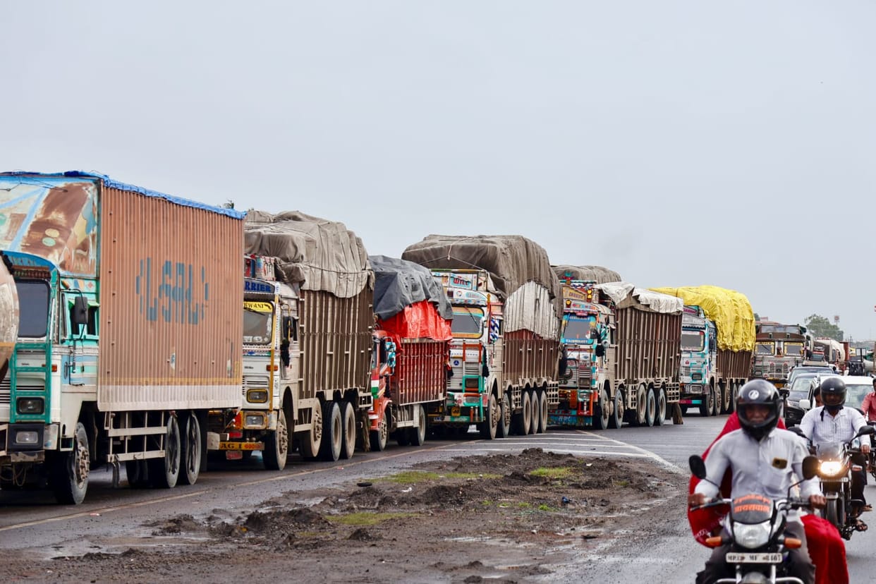 Indore: Indore Dewas bypass again jammed in the morning, vehicles queued up for two km