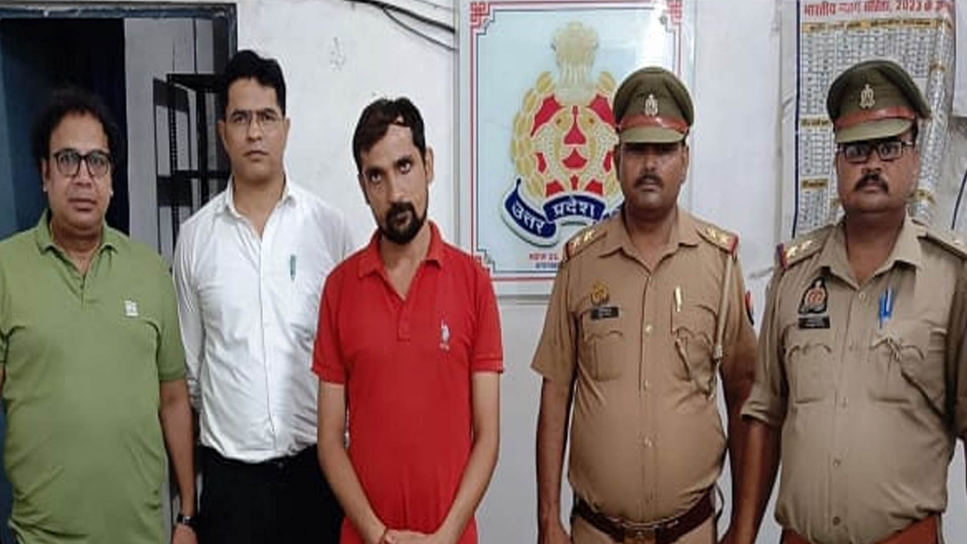 गोदाम संचालक गिरफ्तार