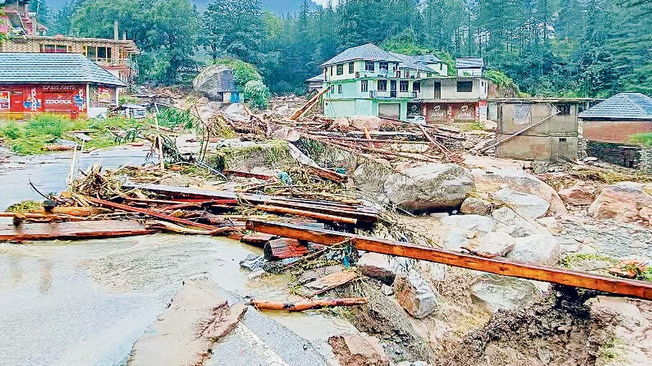 Himachal Cloud Burst: Disaster at midnight... flood took away everything, now there is a flood of tears, see t